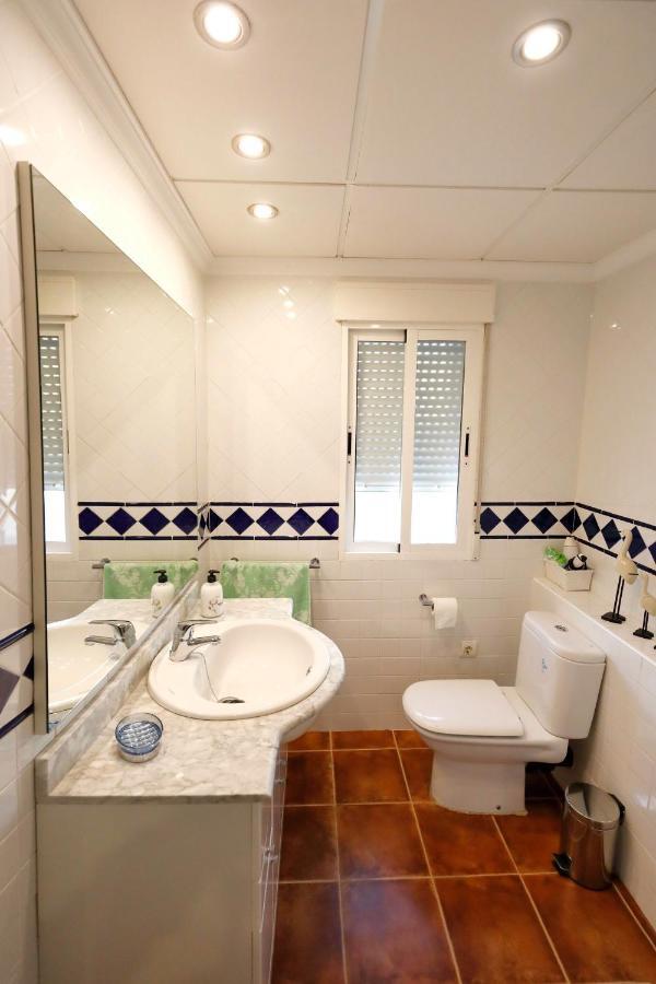 At The Center & Very Close To The Paseo Beach, With Double Garage, Renovated And Fully Equipped Apartment Almuñécar 외부 사진